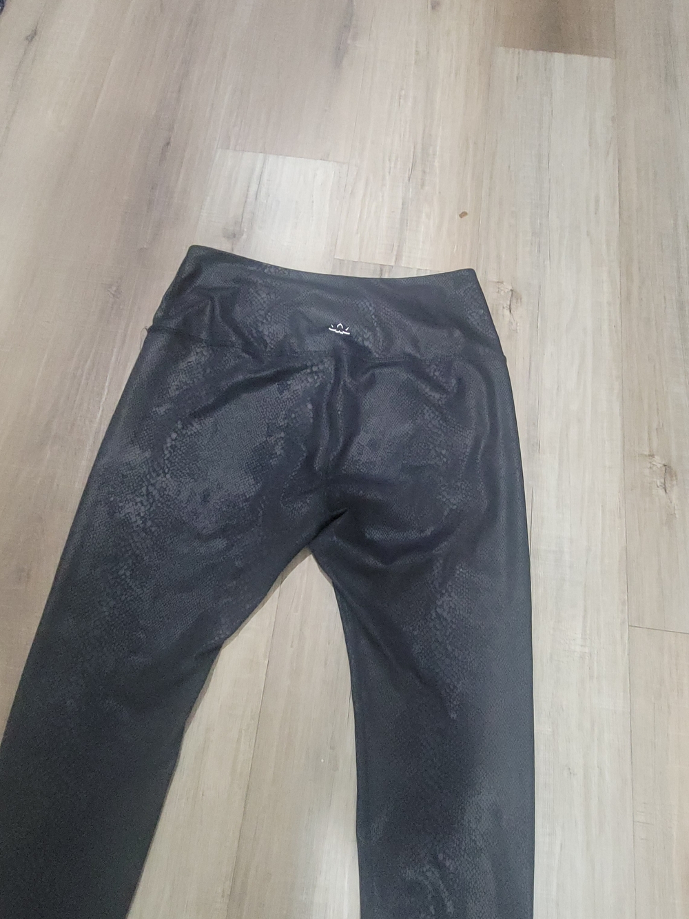 Beyond Yoga Black High-Waist Faux-Leather Leggings - Picture 6 of 9